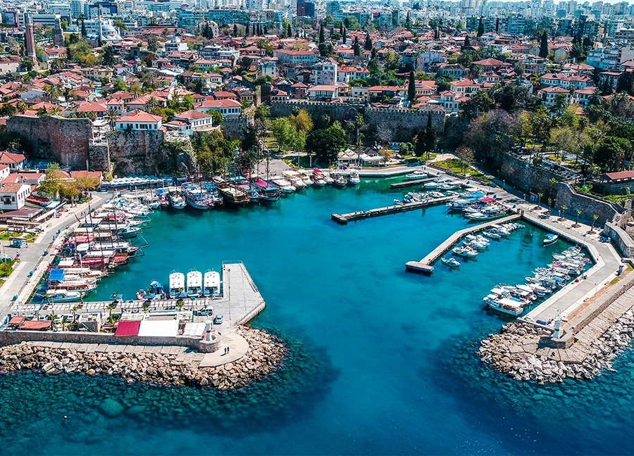 Le port de plaisance d'Antalya