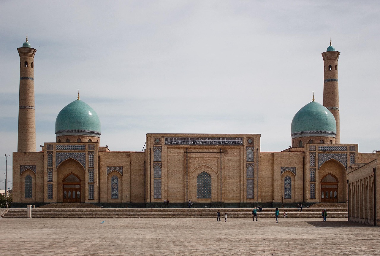 Tachkent : complexe Hazrati Imam et place Amir Timur